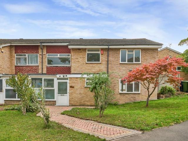 Ravensbourne Park Crescent, London SE6 5 bed detached house to rent £3,500 pcm £808 pw