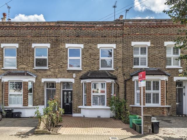 Ravenscroft Road, Beckenham, BR3 3 bed house to rent £2,300 pcm £531 pw