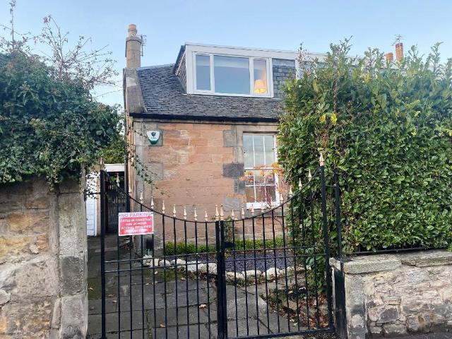 Ravenscroft Street, Gilmerton. 1 bed flat to rent £995 pcm £230 pw