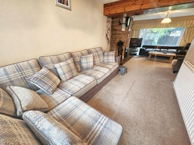 Ravensdale Gardens, Walsall, WS5 3PZ, United Kingdom | 3 bed house for rent #137021143 | Rentberry