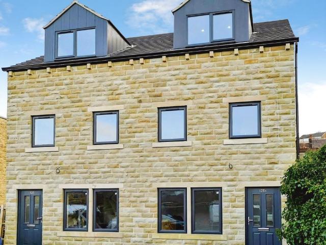 Ravensknowle Road, West Yorkshire HD5 4 bed semi detached house to rent £2,167 pcm £500 pw