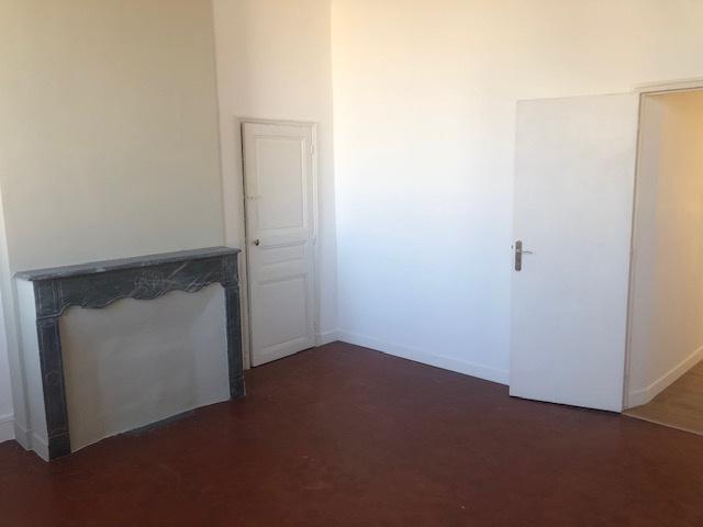 RAVISSANT TYPE 2 DE 41.02 M² REFAIT A NEUF VUE MER