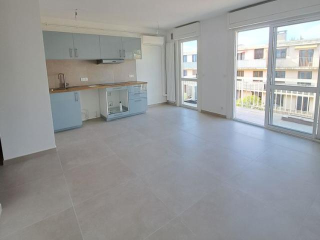 RAVISSANT TYPE 2 DE 50M² ENTIEREMENT REFAIT A NEUF AVEC CAVE ET TERRASSE