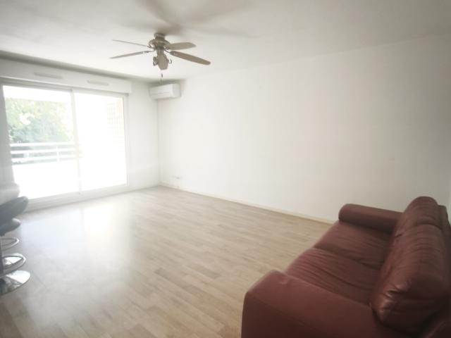 RAVISSANT TYPE 3 DE 70 M² AVEC TERRASSE ET BOX 13009