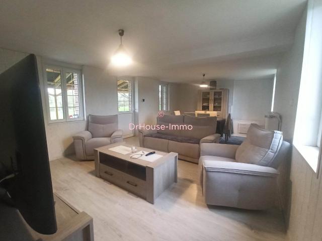 Ravissante maison de 5 pièces avec jardin luxuriant, garage et terrasse à Mesnil Rousset
