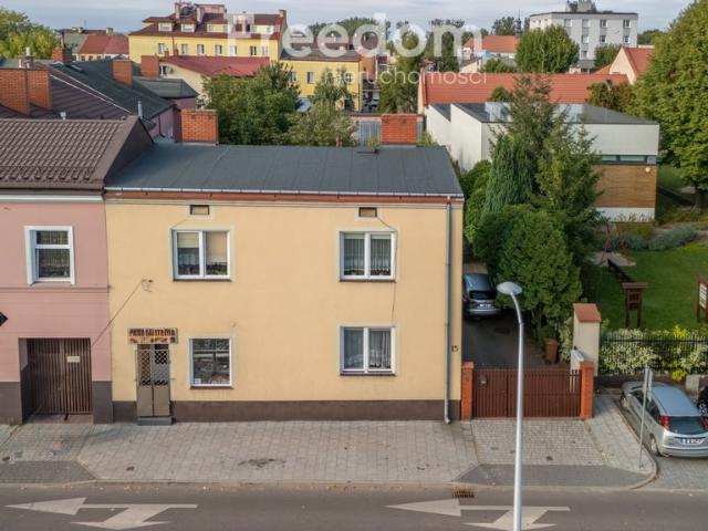 Polecam dom z potencjałem inwestycyjnym w centrum Rawy Mazowieckiej