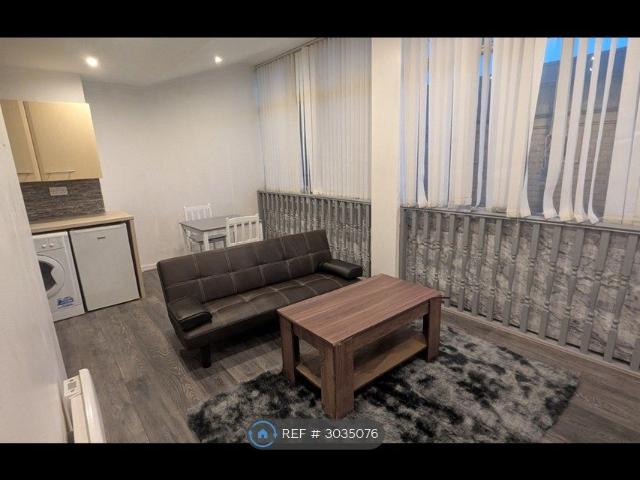 Rawson Place, Bradford BD1, 1 bed flat to rent, £575 pcm | PrimeLocation