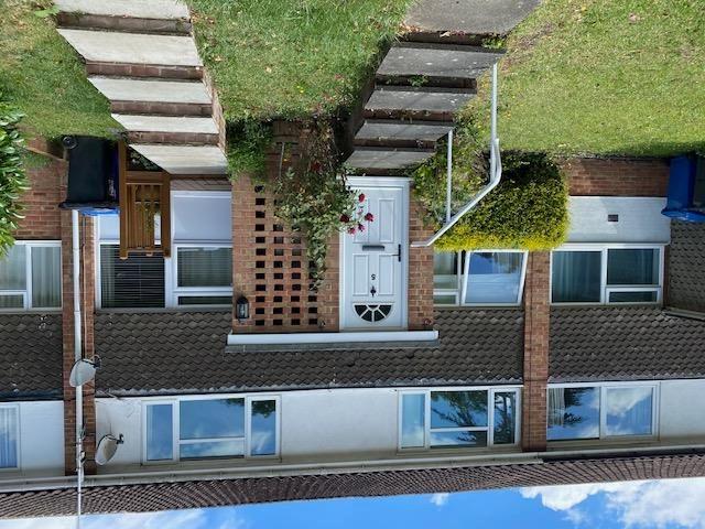 Ray Park Avenue, Maidenhead SL6, 2 bed maisonette to rent, £1,650 pcm | PrimeLocation