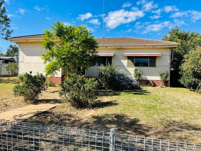 Ray White Condobolin 02 6895 3364