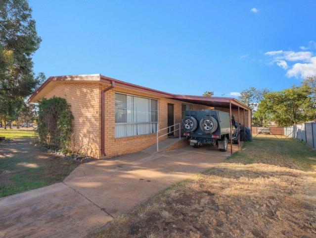 Ray White Condobolin 02 6895 3364