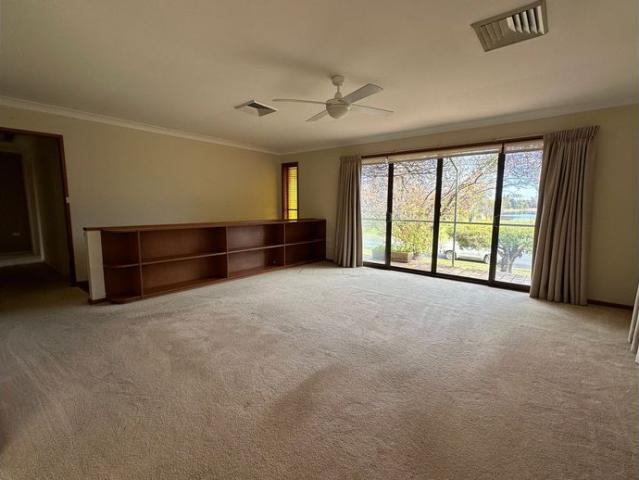 Ray White Forbes 0268511411