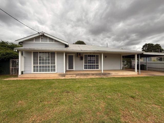 Ray White Forbes 02 6851 1411