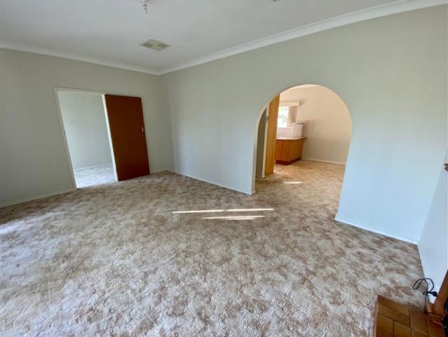 Ray White Forbes 02 6851 1411