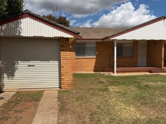 Ray White Real Estate Forbes 02 6851 1411