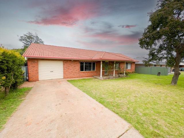 Ray White Real Estate Parkes