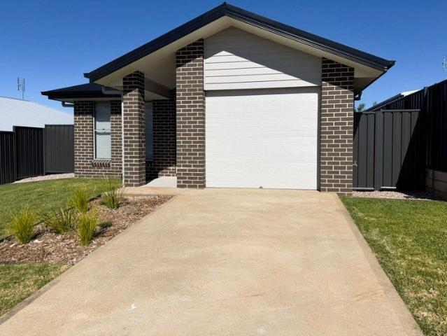 Ray White Real Estate Parkes