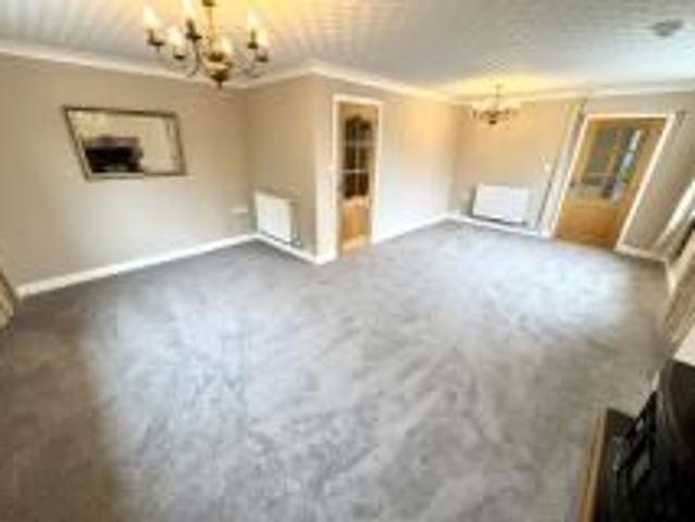 Raylaw Avenue, Welshpool