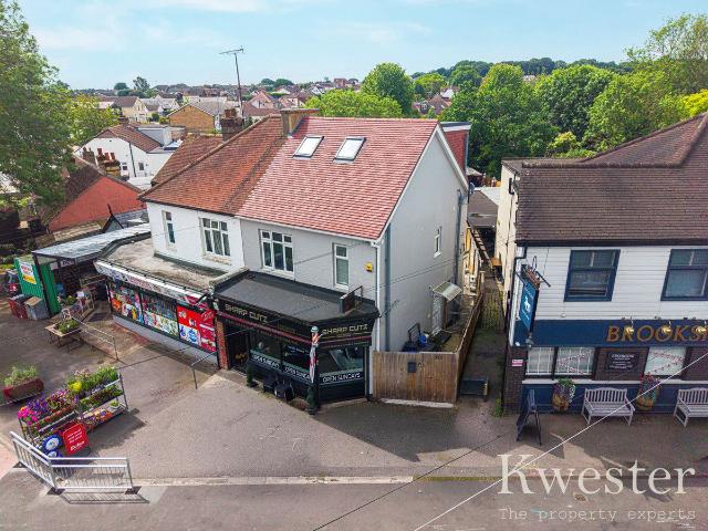 Rayleigh Road, Leigh On Sea SS9, 3 bed maisonette to rent, £1,750 pcm | PrimeLocation