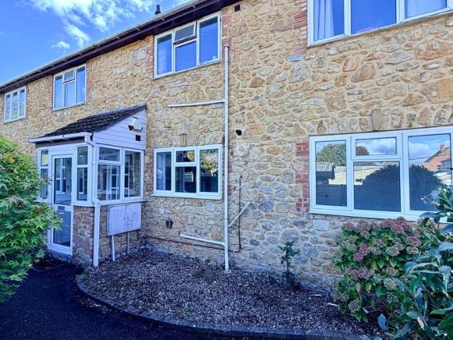 Raymar Flats, Winterhay Lane, Ilminster, Somerset TA19, 2 bed flat to rent, £950 pcm | PrimeLocation