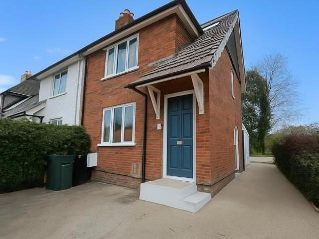Raymond Crescent, Guildford, GU2
