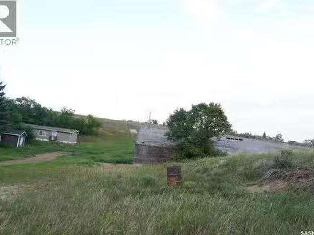 Rayner Acreage, Old Post Rm No. 43, SK, S0H 3R0 house for sa.