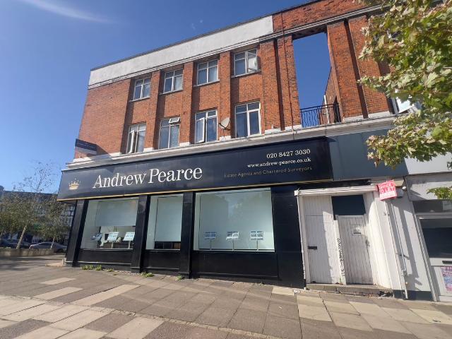 Rayners Lane, Pinner HA5, 1 bed flat to rent, £1,300 pcm | PrimeLocation