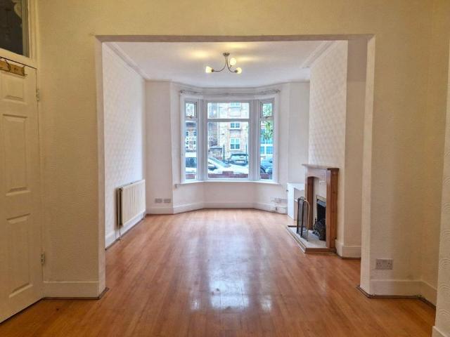 Raynham Terrace, London 3 bed terraced house to rent £2,250 pcm £519 pw