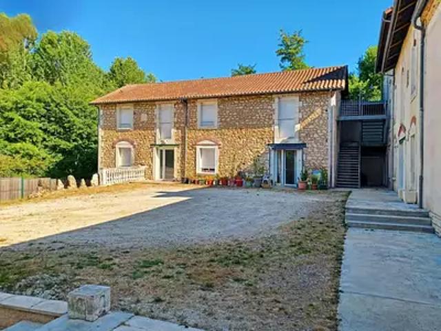 Razac sur l'Isle 24430 Location appartement 3 pièces t3