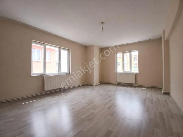 Rba'dan Emek Mh. Satılık 3+1 Daire