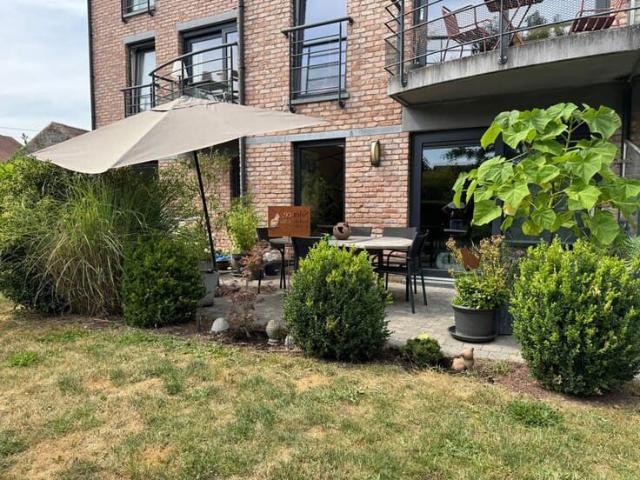 RDC de +/ 85m², séj, cuis, 2ch, SDD, WC et Buanderie