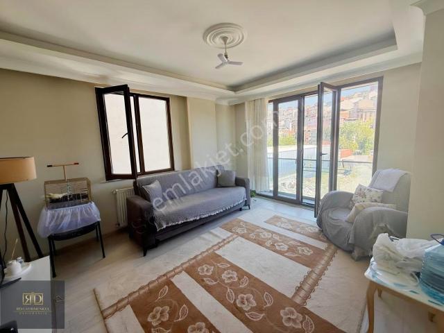 Rd'den Çağlayan'da Prestij Sitesi'nde Merkz. Konumda Satılık 2+1