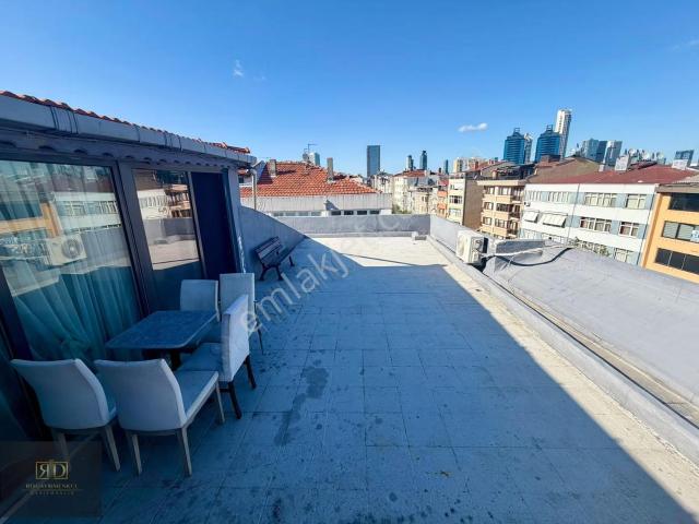 Rd'den Şişli Hüririyet Cad. Teraslı 1+1 Kiralık Eşyalı Daire