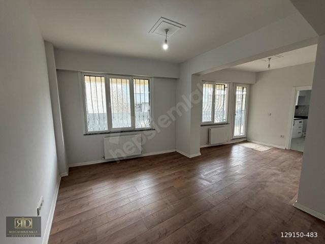 RD'DEN KAĞITHANE METRO VE AXİS AVM'YE 5'DK K.MUTFAK 2+1 DAİRE