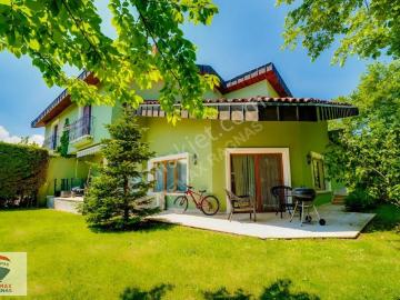 Reşadiye Manolya Evlerinde Kiralık 4+1 Müstakil Bahçeli Villa