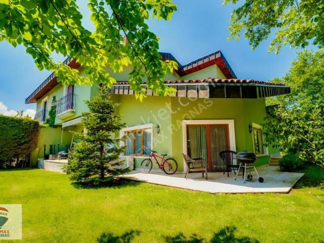 Reşadiye Manolya Evlerinde Kiralık 4+1 Müstakil Bahçeli Villa