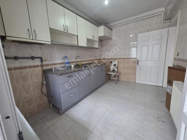 Reşadiye Mahallesinde 3+1 Servis Duraklarına Yakın Kiralık Daire