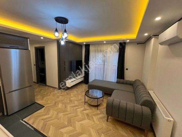 Reşatbey'de Lüks Eşyalı 1+1 Daire️