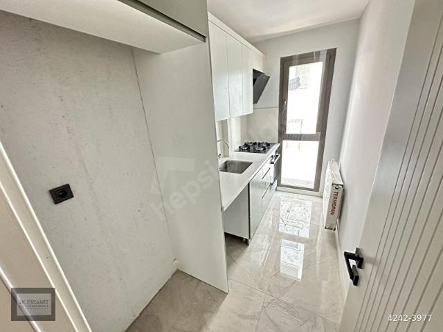 REŞATBEYde YENİ BİNADA SATILIK 2+1 100 m2 EKSTRALI SIFIR LÜKS DAİRE veya OFİS&BÜRO !