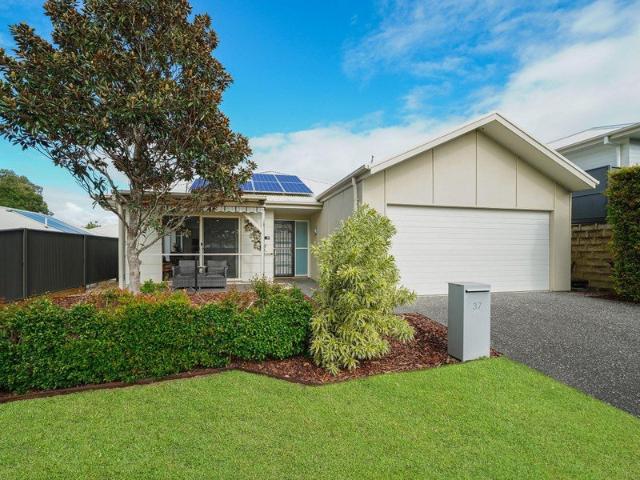 Re Sale Byron Coastal 2 Bedrooms plus Study/Media Room