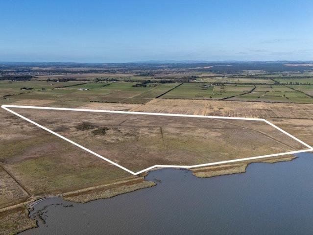 Remarkable Opportunity with Western Port Bay Frontage