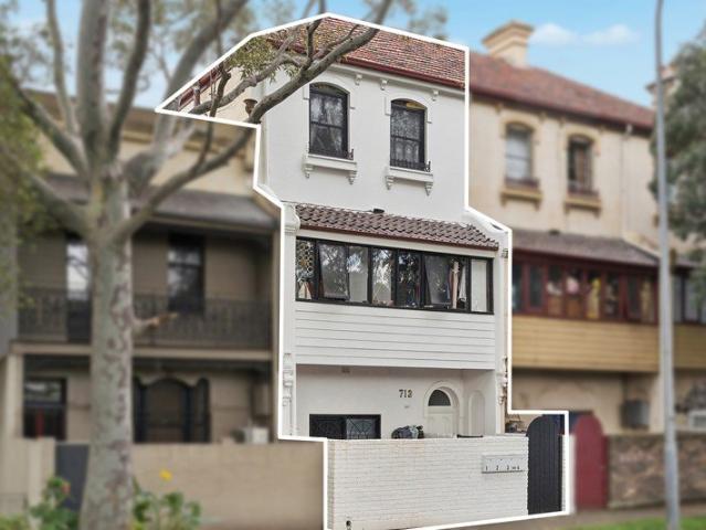 Remarkable dual income or dream home opportunity