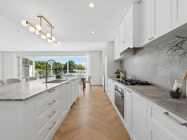 Brand New Renovated Queenslander on North Facing 561m2 Elevated Parcel