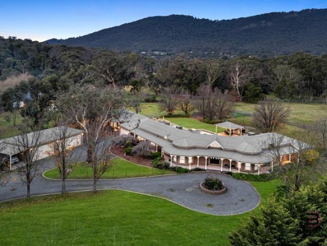 Remarkable Lifestyle Estate with Dual Living and Exceptional Potential