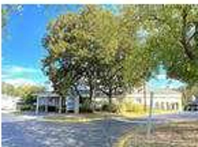 Remarkable 3 BD 3 BA Available $1770 Per Mo