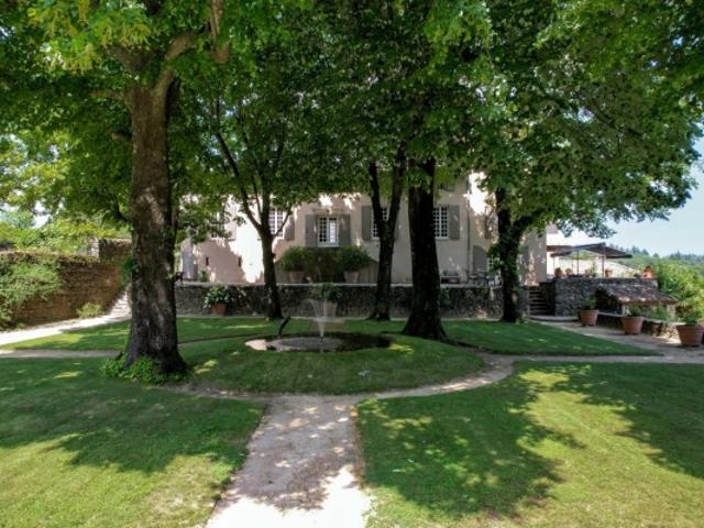 Remarquable bastide provençale de 368 m² sur un parc de 3ha 59, nichée au cœur des Cévennes gardoise