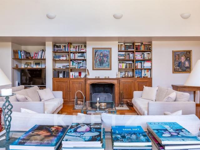 Remarquable maison d’architecte de 370 m² avec Piscine et pa. 370m² Saint Cyr au Mont d'Or