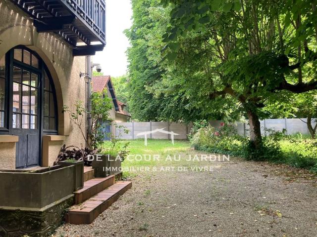 Remarquable maison de maître 292m² Couilly Pont aux Dames