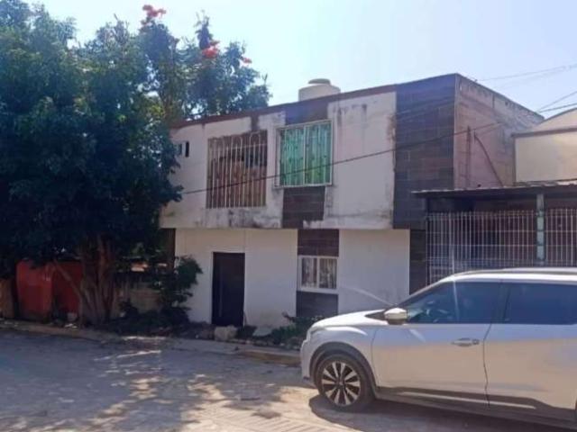 Remato casa en 2 niveles en tuxtla gutierrez Chiapas