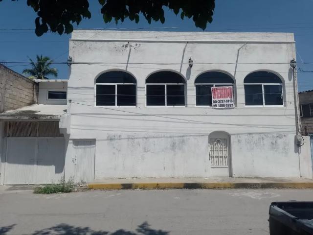 Remato amplia casa en 2 niveles en Puente de Ixtla, Morelos