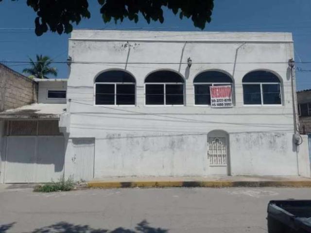 Remato amplia casa en 2 niveles en Puente de Ixtla Morelos
